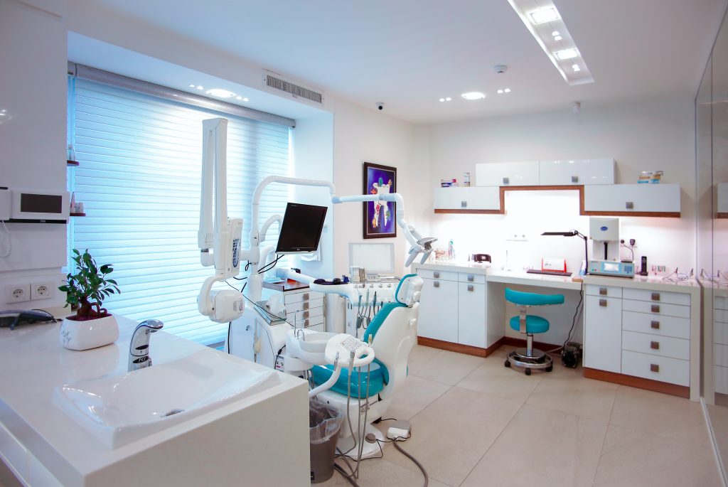 Transform Your Smile with Dental Implants in Van Nuys, CA – 360 Dental Clinic Leads the Way