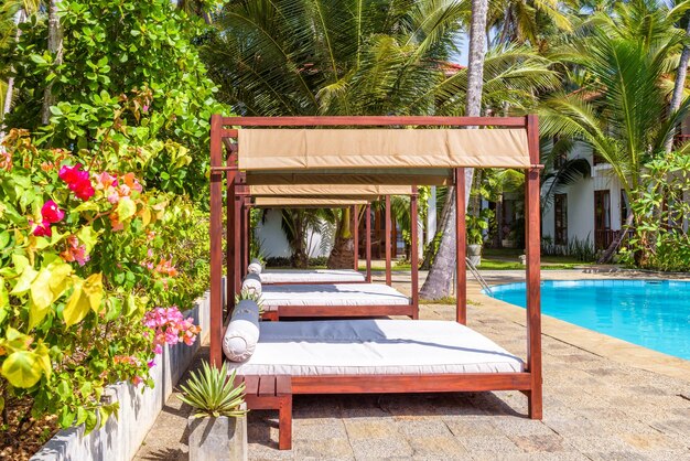 Poolside Pergola Trends: Stay in the Know