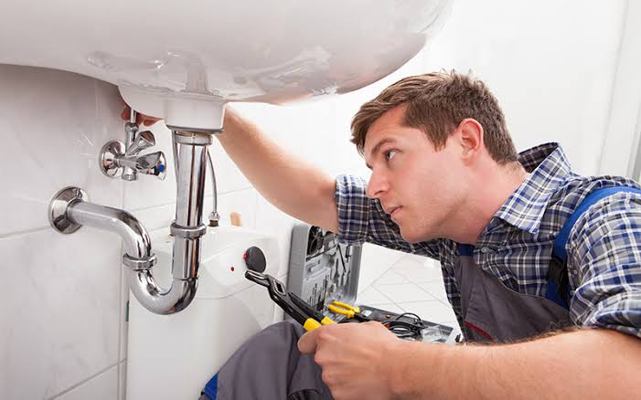 Potential Causes of a Slow Drain and How a Plumber Can Help