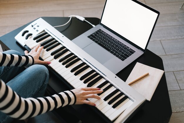 Keys To The Kingdom: Choosing The Right Music Keyboard For You